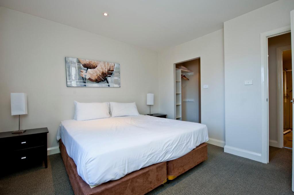 קנברה Lj Hooker Manuka Prestige Accommodation חדר תמונה
