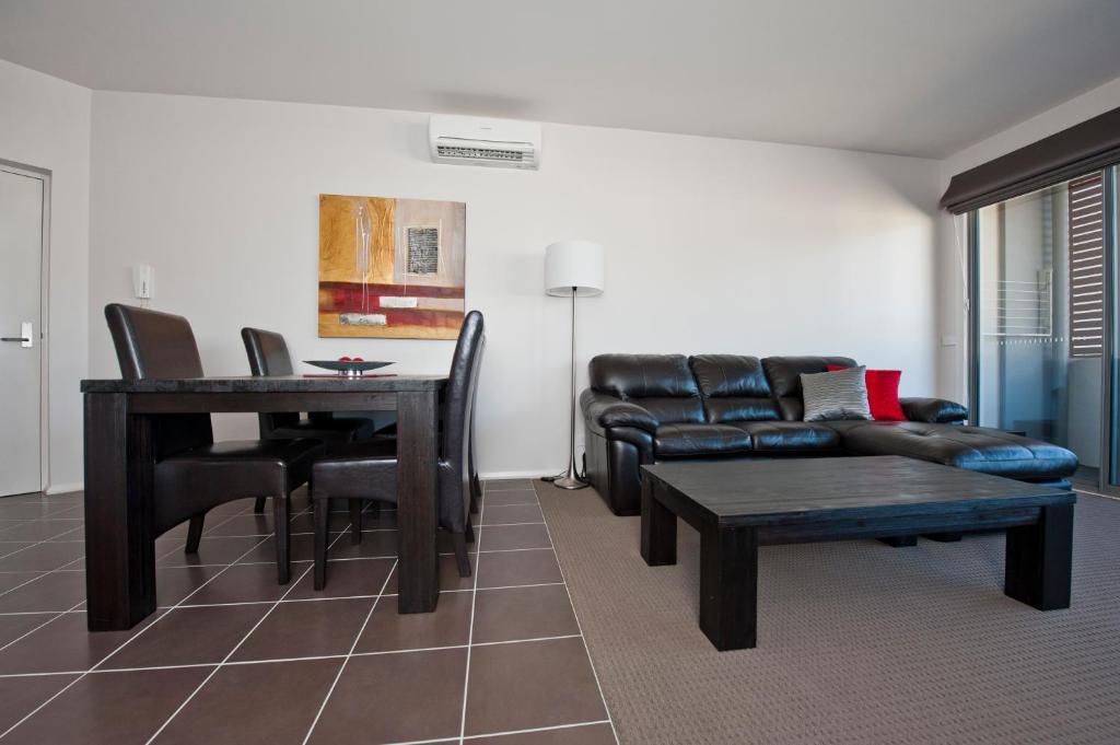 קנברה Lj Hooker Manuka Prestige Accommodation חדר תמונה