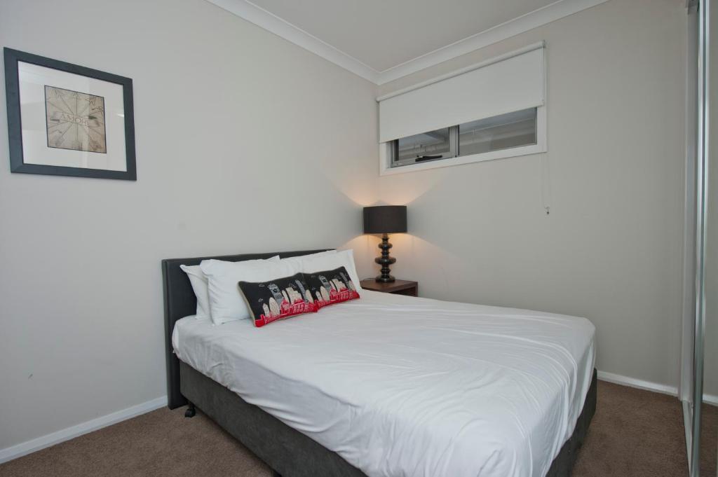 קנברה Lj Hooker Manuka Prestige Accommodation חדר תמונה