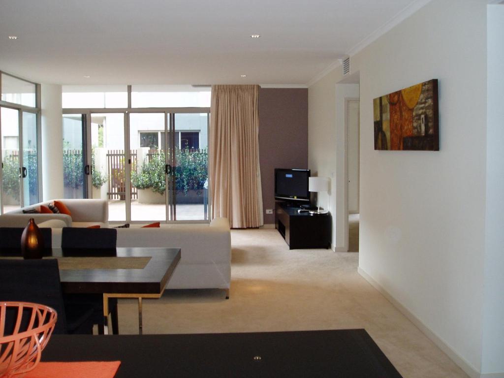 קנברה Lj Hooker Manuka Prestige Accommodation חדר תמונה