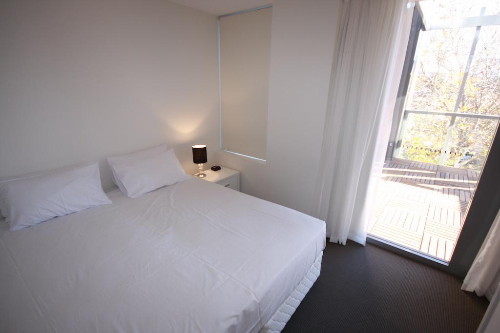 קנברה Lj Hooker Manuka Prestige Accommodation מראה חיצוני תמונה